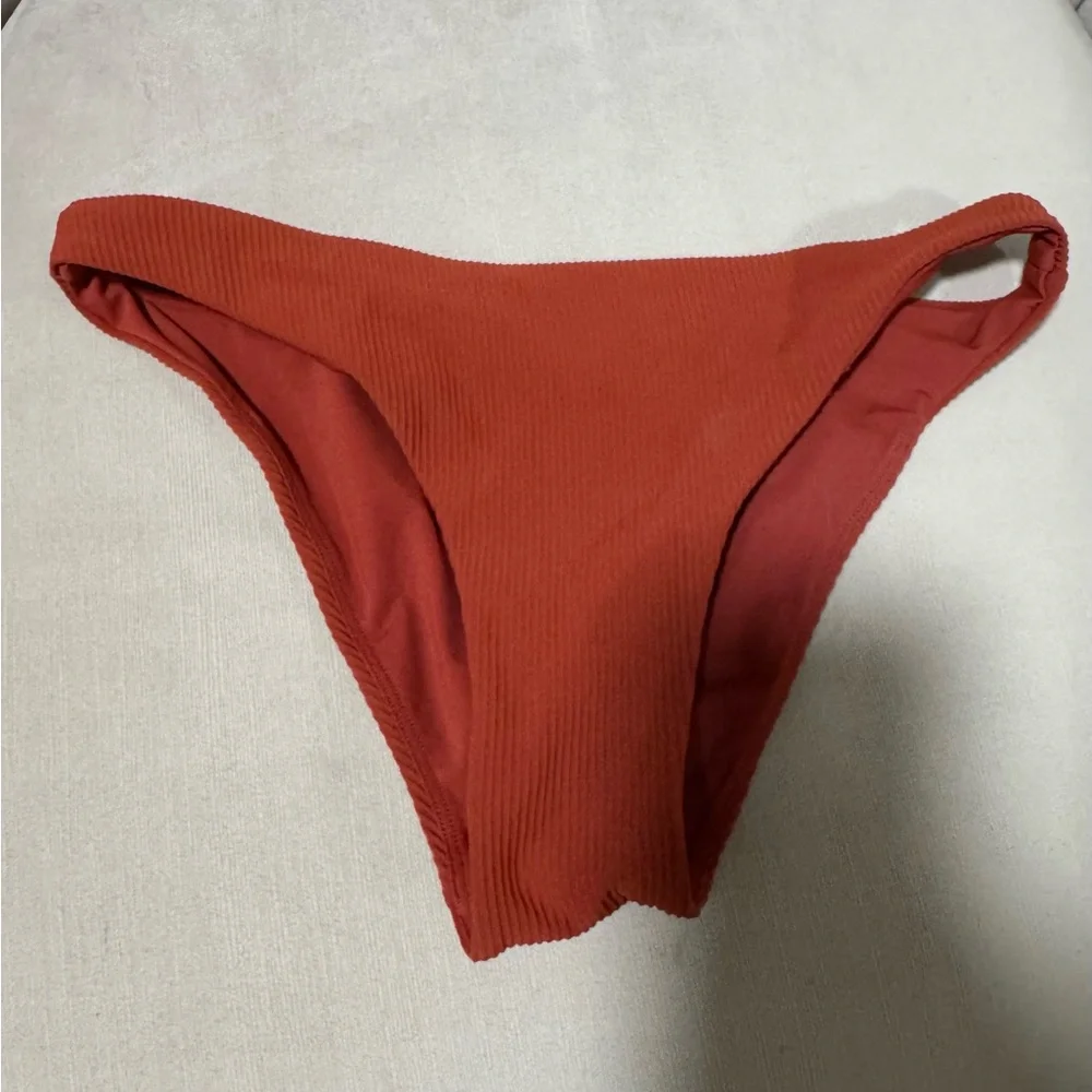 Lululemon Rust Red Ribbed Bikini Bottom - Picture 1 of 3
